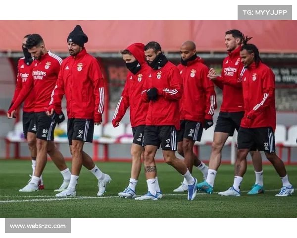 本菲卡全场占优21次射门未能破门，勒沃库森顽强防守保平