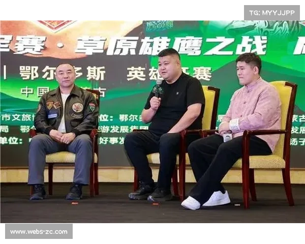 “裸拳第一人”鹿智博出征鄂尔多斯，公益行为与擂台表现同受赞誉。